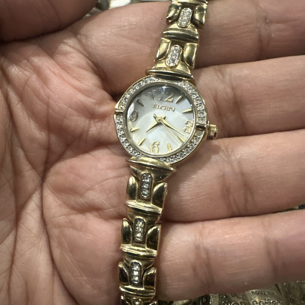 Works Elgin Women's Dainty Watch Crystals 23mm Fit Big Wrist 7.5in Rare New Batt